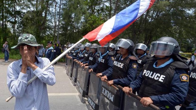 Противники правительства Таиланда собирают деньги для своих политических оппонентов