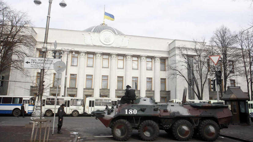 В Киеве проходит экстренное  заседание Верховной рады Украины