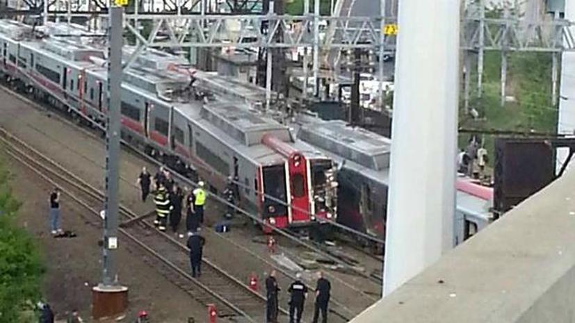 Крушение пассажирского поезда в Коннектикуте: вагоны сошли с рельс, почти 60 пострадавших