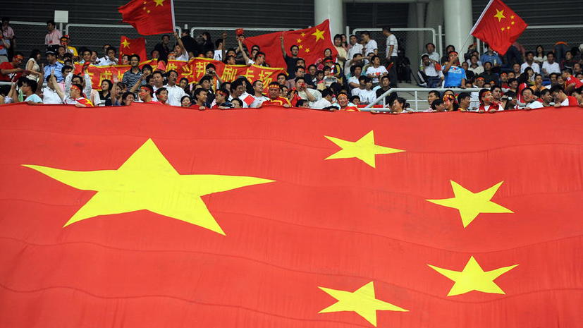 Смерть от любви к футболу: трое китайских болельщиков скончались перед экранами своих телевизоров