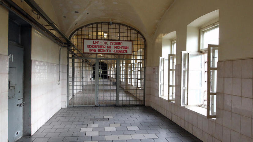 ​В челябинской тюрьме около ста заключённых устроили бунт