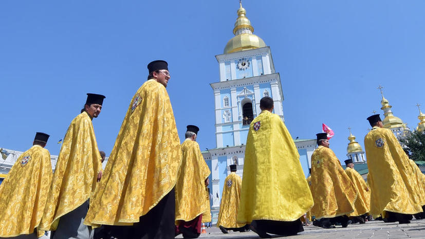 ​СМИ: Православные общины Украины выступают за расформирование «Правого сектора»