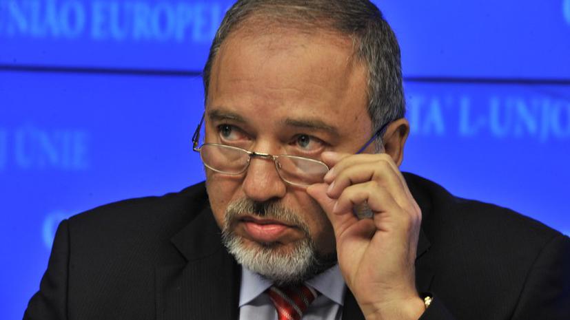 Глава МИД Израиля ушел в отставку, чтобы «очистить имя»