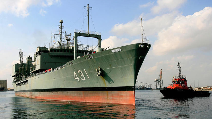 Иран направил военные корабли к границам США