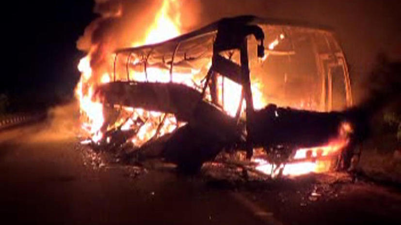 В Аргентине пассажирский автобус столкнулся с грузовиком, 19 человек погибли