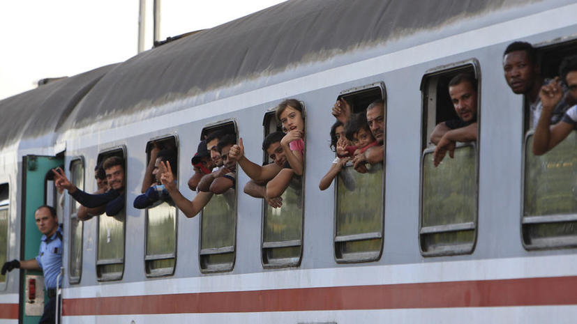 «Контрабанда людей»: в Венгрии задержан поезд с беженцами в сопровождении полицейских из Хорватии