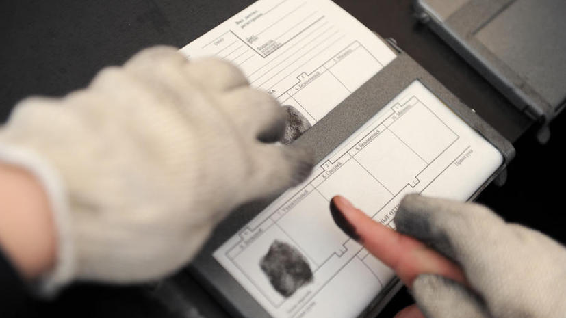 ФМС намерена снимать отпечатки пальцев у мигрантов с шести лет