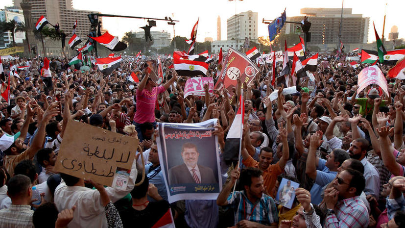 Сторонники Мурси требуют освобождения свергнутого президента
