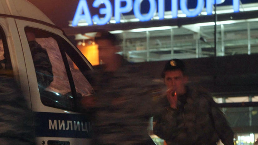 Пассажир, устроивший пьяный дебош на рейсе Бургас-Москва, получил трое суток ареста