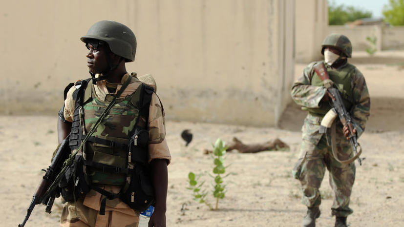 В Нигерии исламисты расстреляли школьников, чтобы наказать их за помощь армии