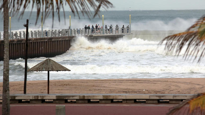 Иностранцам запретили работать в барах на пляжах Гоа