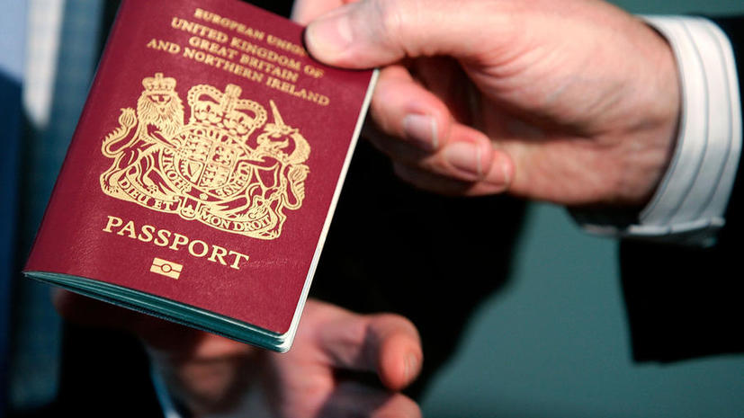 Оппозиция требует отчёта Дэвида Кэмерона о шагах по компенсации отменённых отпусков тысяч британцев