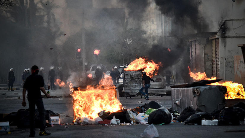 В Бахрейне в ходе акции протеста от разрывной пули погиб подросток