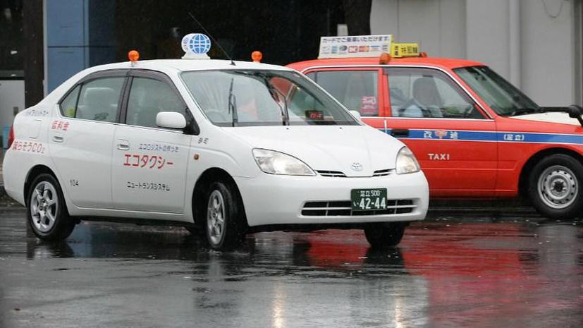 В Токио появились такси, предупреждающие о забытых вещах