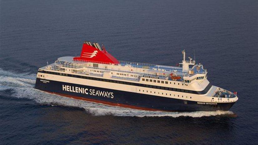 В Эгейском море загорелся паром с 250 пассажирами на борту