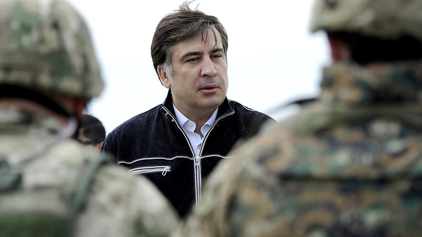 Саакашвили забросали камнями, премьер пообещал разобраться