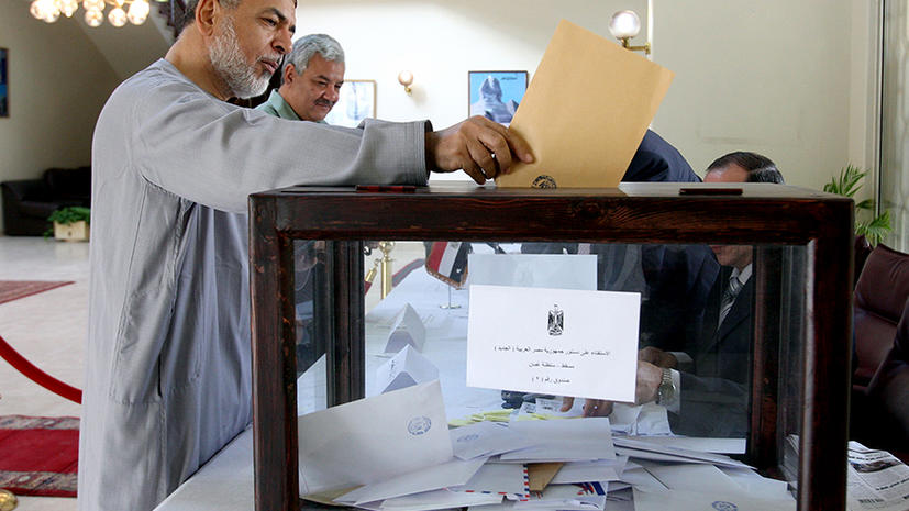 500 тысяч египтян досрочно проголосуют по новой Конституции