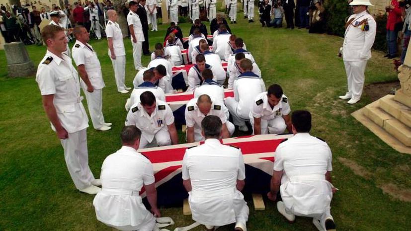 Минобороны Великобритании предлагает отменить пышные похороны военных, чтобы не будоражить общественность