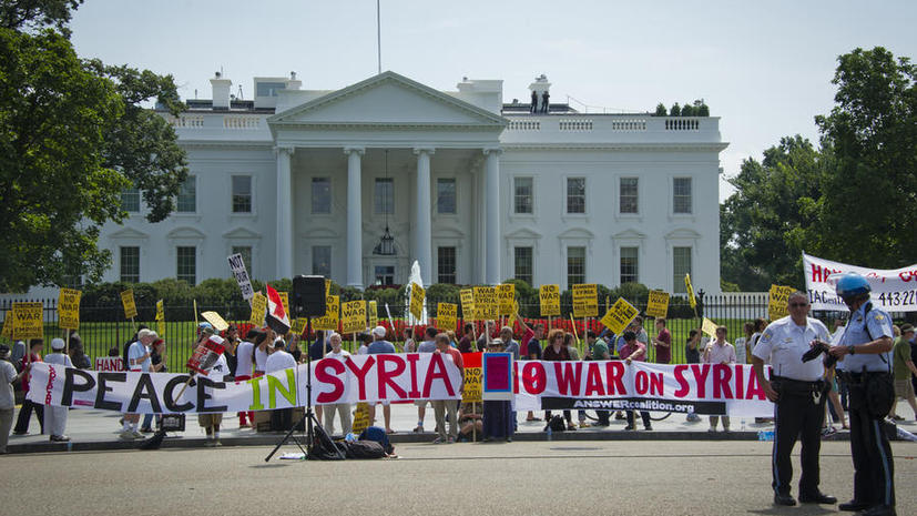 Вашингтон: США начнут передавать комплекты химзащиты избранным силам сирийской оппозиции