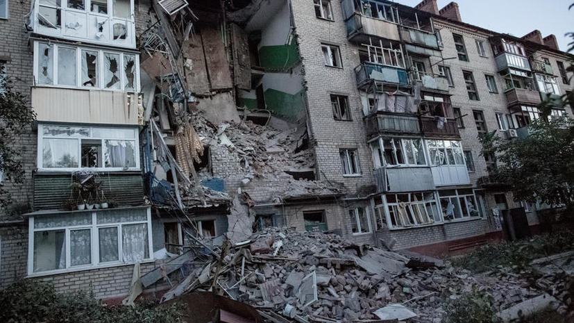 Артобстрелы гражданских объектов оставили ряд городов юго-востока Украины без воды и электричества