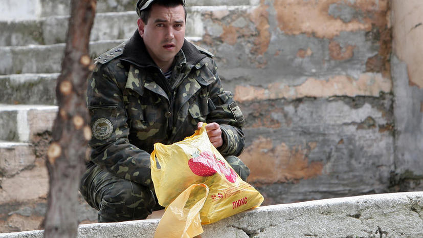 Ненужная армия: почему украинские воинские части сдаются ополченцам без боя