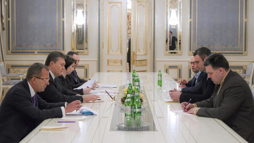 Виктор Янукович провёл переговоры с лидерами украинской оппозиции