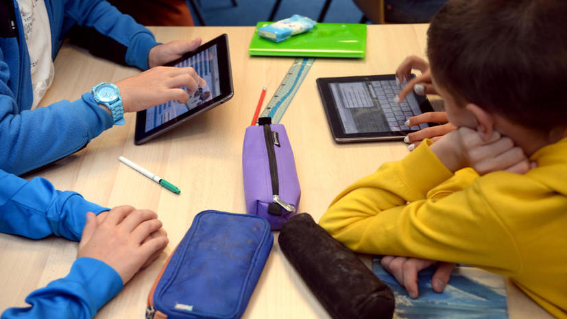 Ученики нью-йоркской школы будут использовать iPad вместо тетрадей и учебников