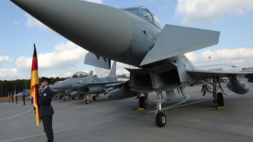 ​Минобороны РФ: НАТО учит польских лётчиков использовать ядерное оружие