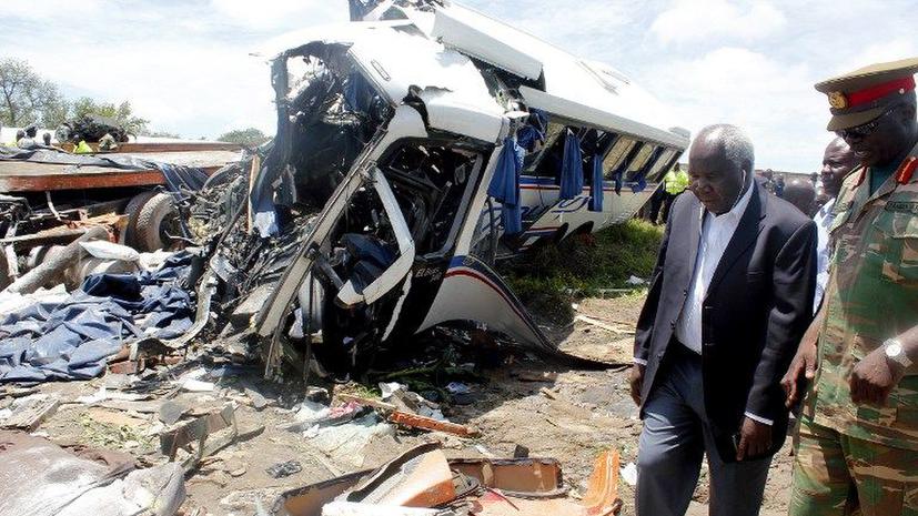 В Замбии автобус столкнулся с грузовиком, погибли 53 человека