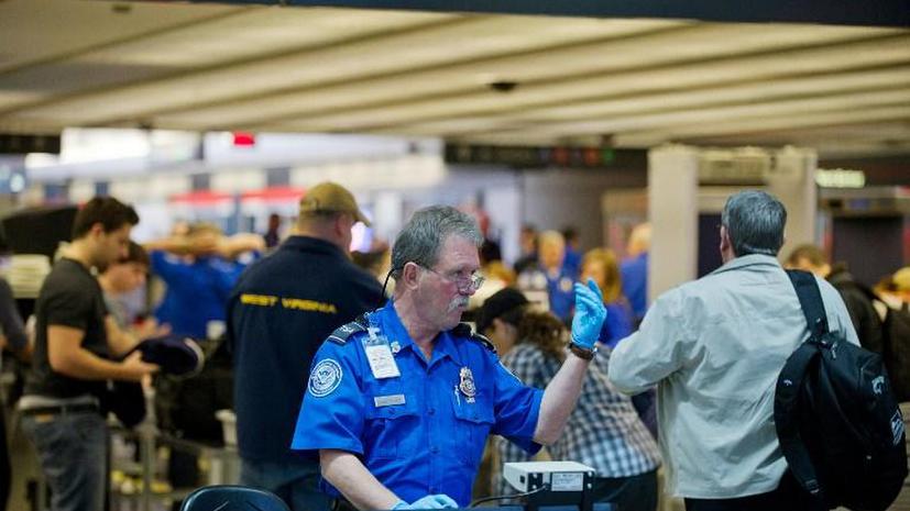 В США охранники в аэропорту пропустили мужчину с макетом взрывчатки