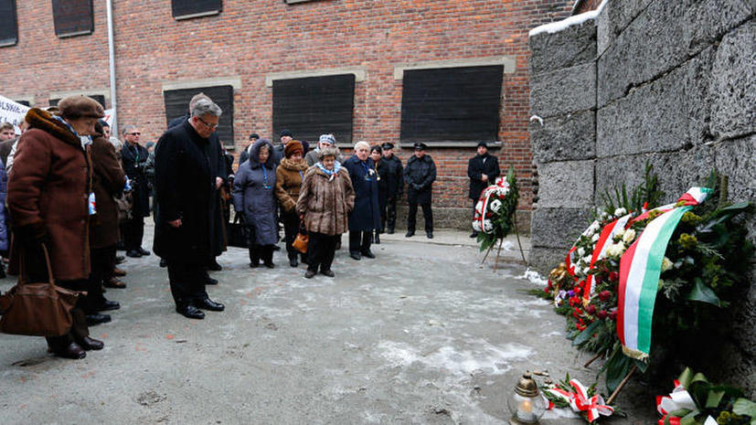 Корреспондент RT Пола Слиер в Освенциме: «Каждый из нас переживает холокост по-своему»