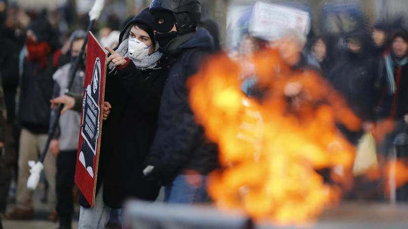 Французские силы правопорядка разогнали демонстрации против полицейского насилия в Нанте и Тулузе