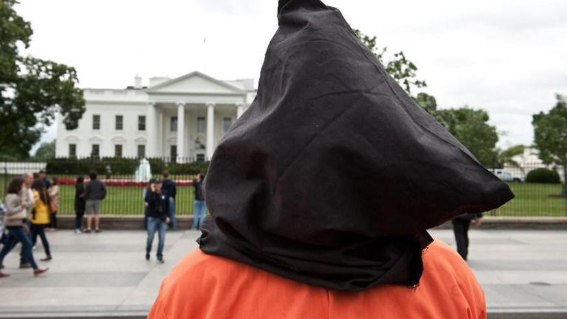 Узники Гуантанамо требуют прекратить насильственное кормление