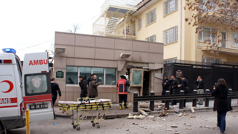 Взрыв у посольства США в Анкаре - двое погибших