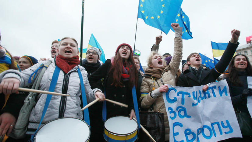 Украинские социологи: Более половины граждан не хотят вхождения Украины в ЕС