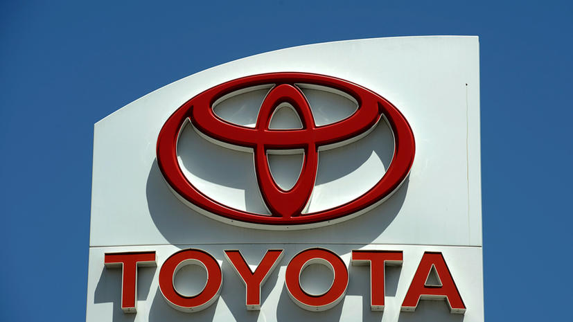 Toyota заплатит водителям $1 млрд за незапланированные ускорения