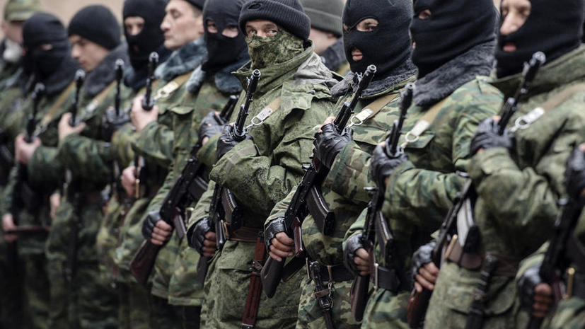 СМИ: Симферопольский снайпер одновременно стрелял по бойцам самообороны и украинским военным